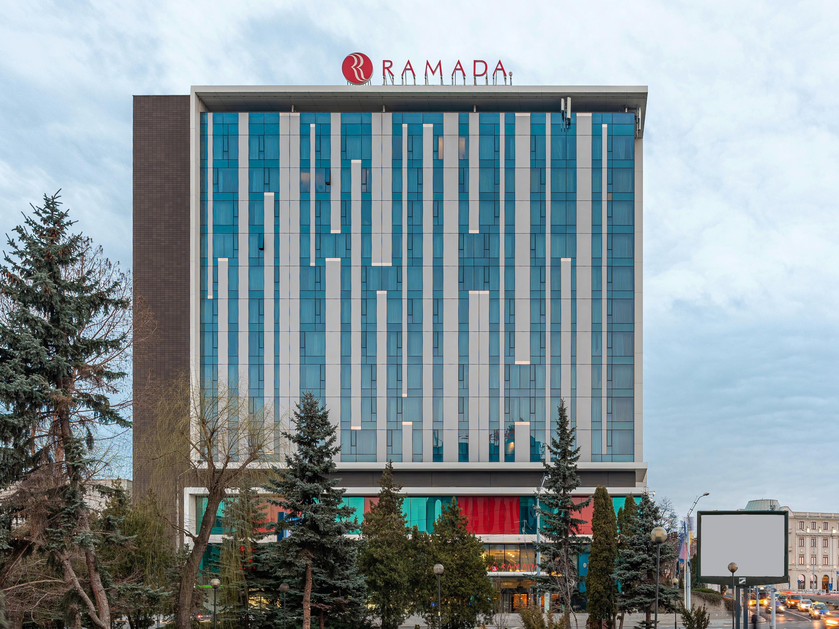 Ramada Sibiu Hotel Exterior foto